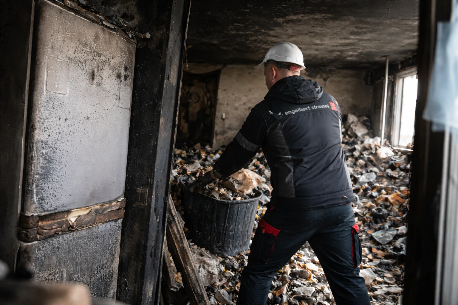 Sicherung, Demontage und Entrümpelung nach Brandschaden in Wien
